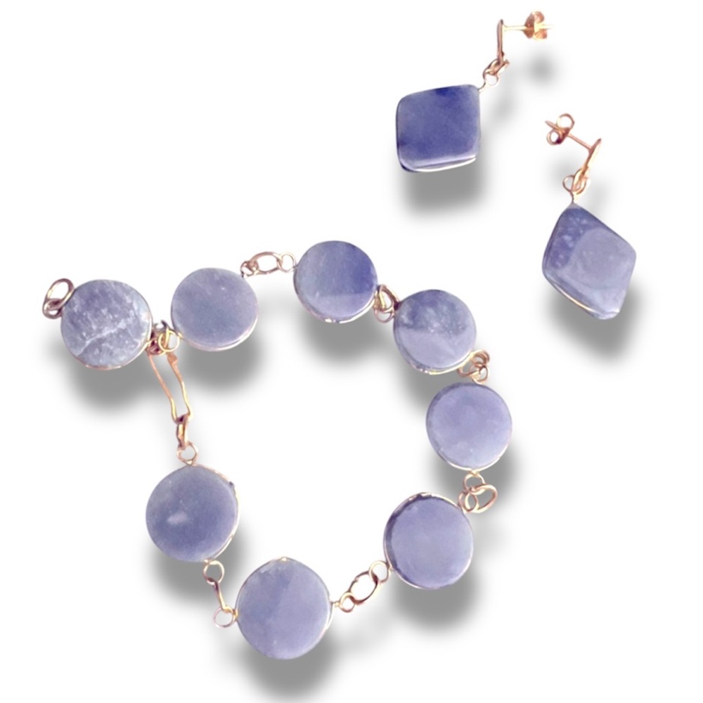 LIKE NEW Stone Earring and Bracelet Set